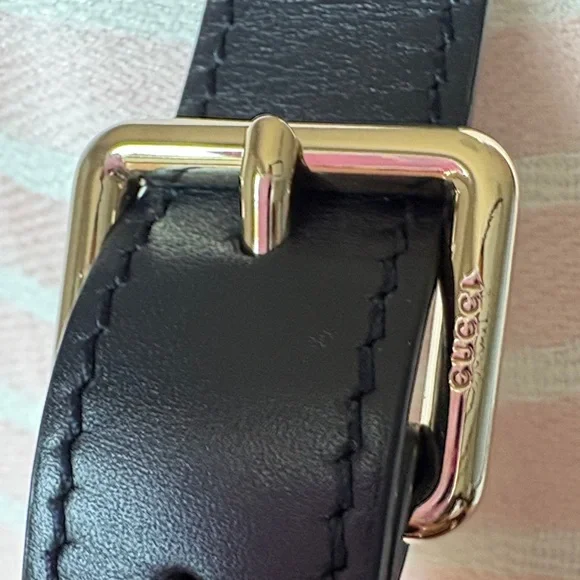 Gucci GG Supreme Sherry Line Messenger Bag - Picture 12 of 16